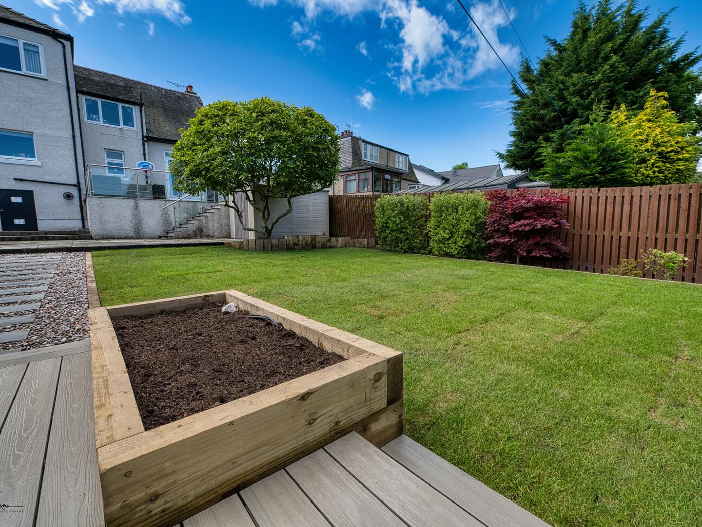 How to Design a Front Garden and Driveway that Works Together in Edinburgh